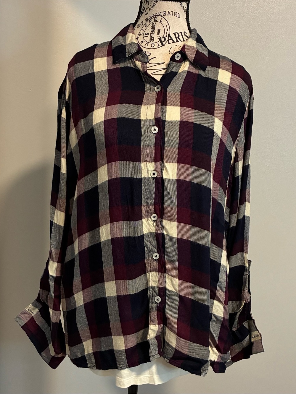 Francesca's Harper flannel plaid shirt, Sz M. 100% Rayon. Burgundy Cream EUC
